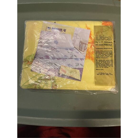 Vintage Made in USA Floral Yellow Print Twin Flat Sheet No Iron Percale Utica J. - Picture 2 of 4